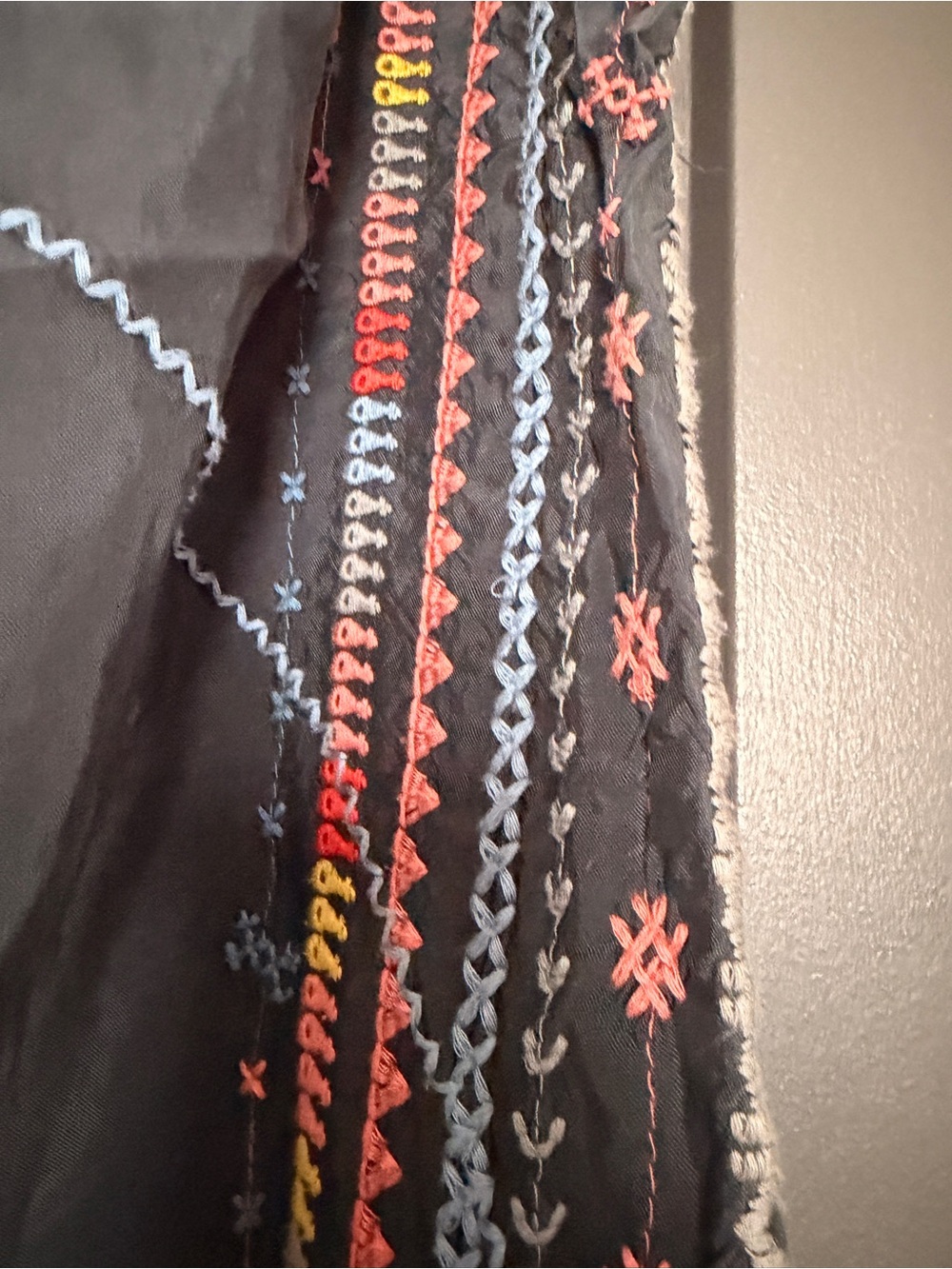 Johnny Was Black Cargo Pants with Multicolor Embroidered Stripes - Picture 5 of 10